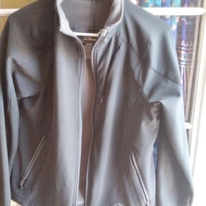 L.L. Bean Women’s Gray Windbreaker